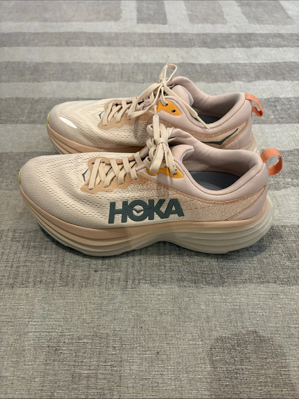 Hoka Women's Bondi 8 - Cream/Vanilla